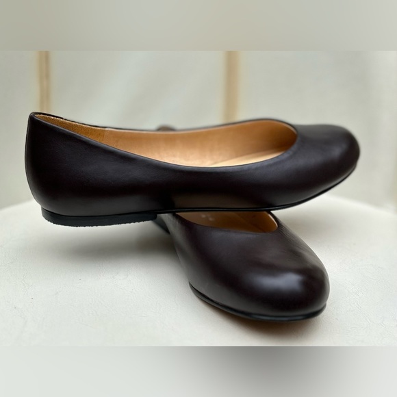 NW Parisian ๐ช๐ธ Spanish Made ๐ฏ leather Ballet Flat, Sz 9 - Picture 1 of 8